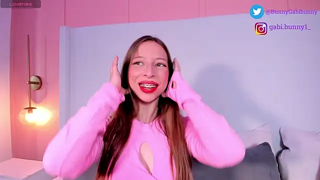 Snapshot of gabi_bunny chatting on December 30, 2024, 5:23 pm gabi bunny online show from December 30, 2024, 5:23 pm