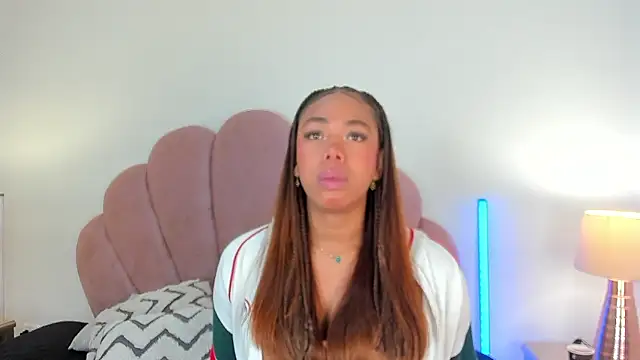 Nicole Paradise online show from January 14, 2026, 12:55 pm