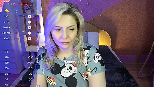 Snapshot of fucking_punishment chatting on January 18, 2025, 4:48 am fucking punishment online show from January 18, 2025, 4:48 am