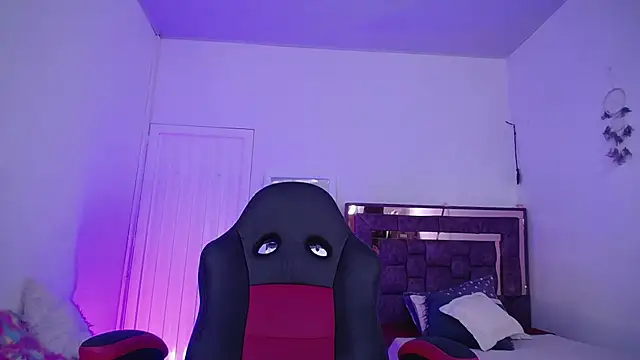 Snapshot of alejandrafitt chatting on October 25, 2025, 4:35 pm alejandrafitt online show from October 25, 2025, 4:35 pm