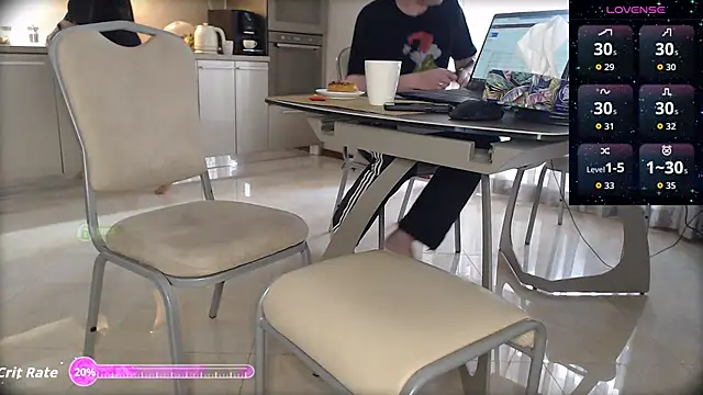 xxx lovers xxx online show from April 8, 2026, 7:08 am