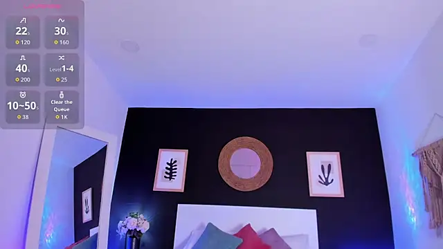 VioletPaket online show from April 13, 2026, 11:37 am