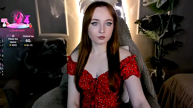 Snapshot of Emma_Chery chatting on October 18, 2025, 1:34 pm Emma Chery online show from October 18, 2025, 1:34 pm