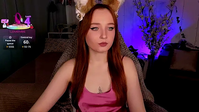 Snapshot of Emma_Chery chatting on October 23, 2025, 5:51 am Emma Chery online show from October 23, 2025, 5:51 am