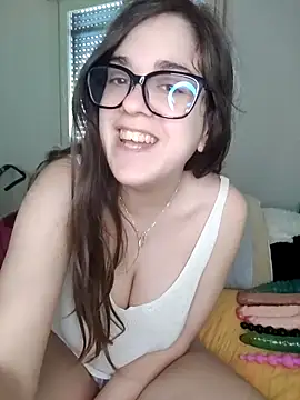 Miachan LaGattinaVogliosa online show from May 20, 2026, 2:01 pm
