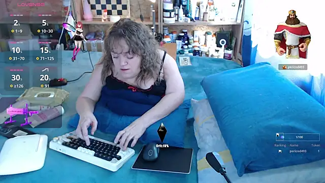 MiniNatalie online show from October 18, 2025, 4:15 am