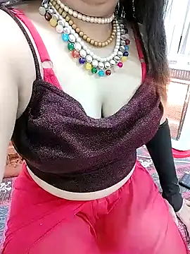 SHUBHI880 online show from January 6, 2025, 7:45 pm