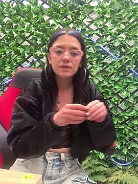 Isabella 21x online show from January 13, 2025, 6:49 pm