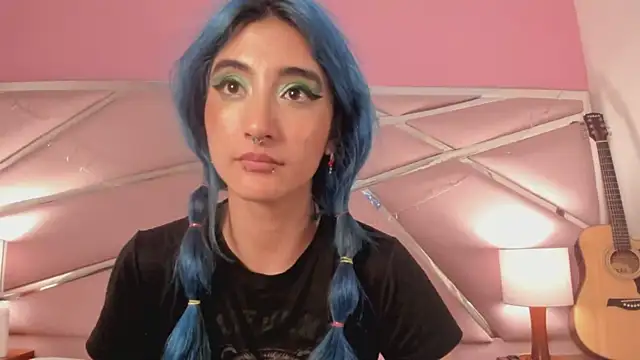 Snapshot of Lunapage chatting on February 24, 2025, 12:59 pm Lunapage online show from February 24, 2025, 12:59 pm