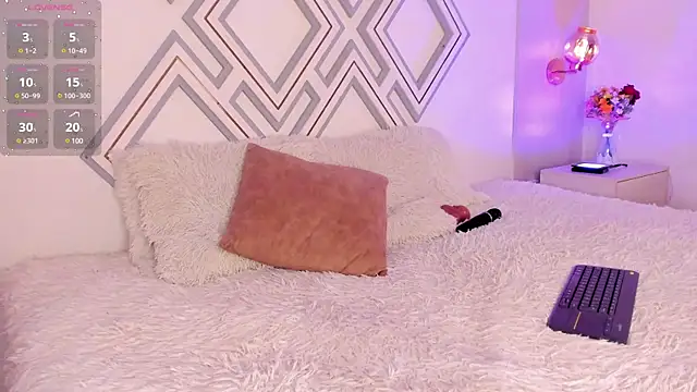 Snapshot of _CurlyGirl_ chatting on March 21, 2025, 2:50 am CurlyGirl online show from March 21, 2025, 2:50 am