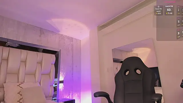 Snapshot of _CurlyGirl_ chatting on November 6, 2025, 8:10 pm CurlyGirl online show from November 6, 2025, 8:10 pm