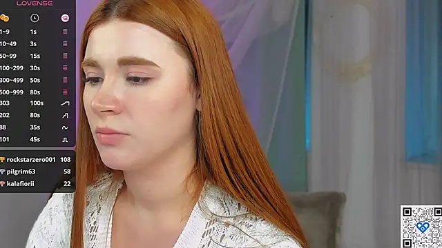 Snapshot of Freckle_Diyana chatting on January 10, 2025, 1:42 am Freckle Diyana online show from January 10, 2025, 1:42 am