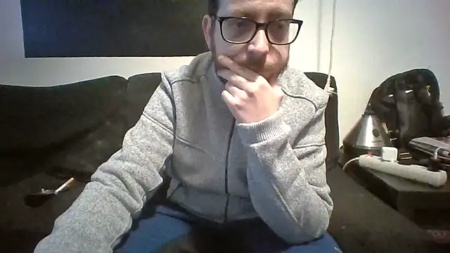 tuchi94 online show from December 14, 2025, 11:59 am