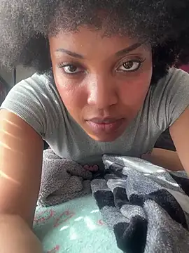 Snapshot of KimiAqua chatting on March 11, 2025, 9:04 pm KimiAqua online show from March 11, 2025, 9:04 pm