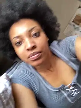 Snapshot of KimiAqua chatting on March 14, 2025, 6:18 pm KimiAqua online show from March 14, 2025, 6:18 pm