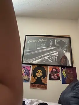 Snapshot of KimiAqua chatting on March 19, 2025, 3:40 pm KimiAqua online show from March 19, 2025, 3:40 pm