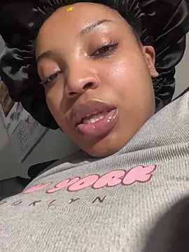 Snapshot of KimiAqua chatting on March 23, 2025, 12:47 am KimiAqua online show from March 23, 2025, 12:47 am