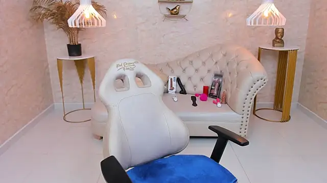 Snapshot of LYA_SWEETX chatting on February 28, 2025, 7:15 am LYA SWEETX online show from February 28, 2025, 7:15 am