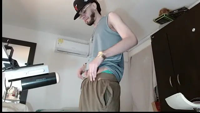 Snapshot of badanyboy chatting on January 13, 2026, 7:41 pm badanyboy online show from January 13, 2026, 7:41 pm