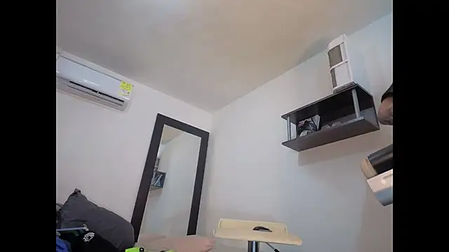 Snapshot of badanyboy chatting on March 25, 2026, 5:52 pm badanyboy online show from March 25, 2026, 5:52 pm