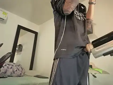 Snapshot of badanyboy chatting on March 27, 2026, 8:26 am badanyboy online show from March 27, 2026, 8:26 am