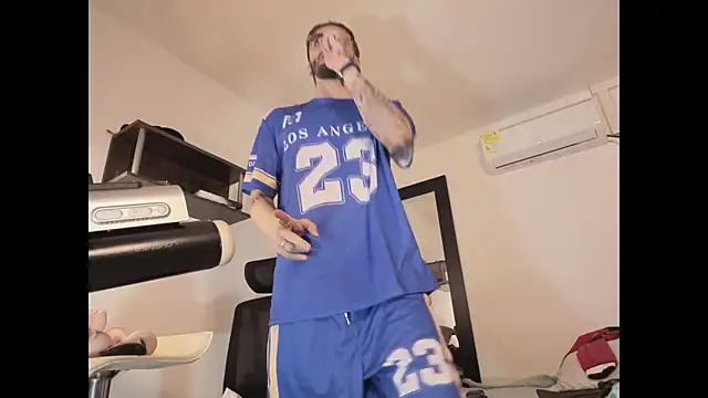 Snapshot of badanyboy chatting on March 30, 2026, 6:20 pm badanyboy online show from March 30, 2026, 6:20 pm