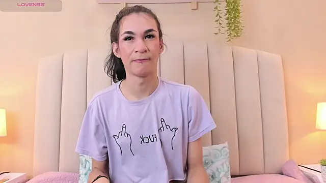 Snapshot of Mia_thompson_19 chatting on January 15, 2026, 7:06 pm Mia thompson 19 online show from January 15, 2026, 7:06 pm