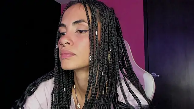 Juanadearco5 online show from December 11, 2024, 10:16 pm