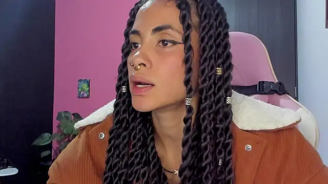 Juanadearco5 online show from December 31, 2024, 1:15 am