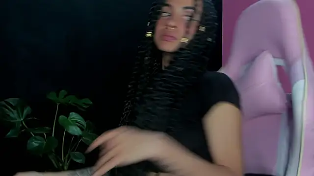 Juanadearco5 online show from January 15, 2025, 12:51 am