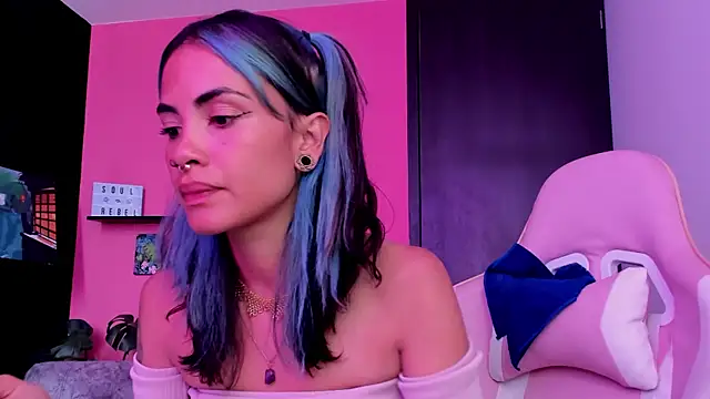 Juanadearco5 online show from September 24, 2025, 2:31 pm