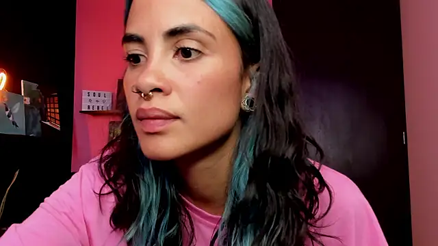 Juanadearco5 online show from September 26, 2025, 9:52 pm