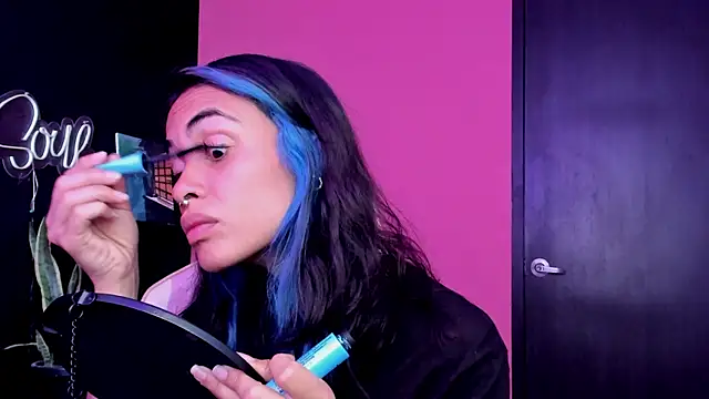 Juanadearco5 online show from October 26, 2025, 5:52 pm