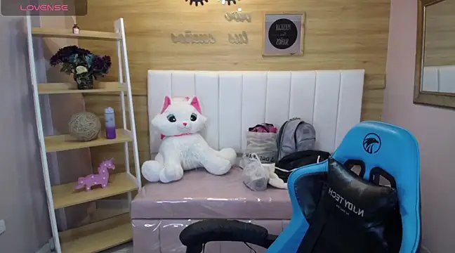 marilin a online show from December 24, 2024, 3:49 am