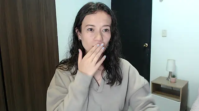 Snapshot of lanna_1878 chatting on September 12, 2025, 1:11 pm lanna 1878 online show from September 12, 2025, 1:11 pm