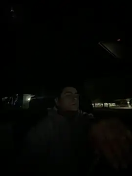 Snapshot of elwhite1996 chatting on November 15, 2025, 3:04 am elwhite1996 online show from November 15, 2025, 3:04 am