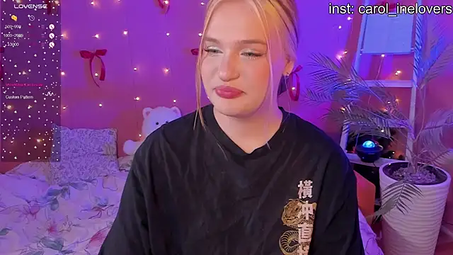 CarolineLovers online show from January 15, 2026, 10:57 pm