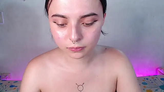 Snapshot of elizabethtaylorxxx chatting on January 9, 2025, 12:03 am elizabethtaylorxxx online show from January 9, 2025, 12:03 am