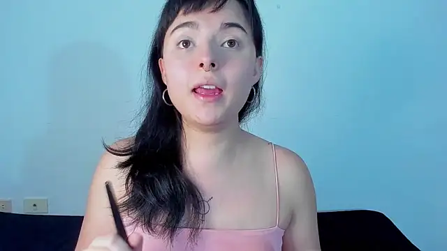 Snapshot of elizabethtaylorxxx chatting on November 9, 2025, 1:37 am elizabethtaylorxxx online show from November 9, 2025, 1:37 am