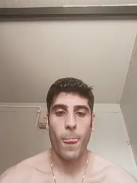 arenn1997 online show from June 14, 2026, 12:07 pm