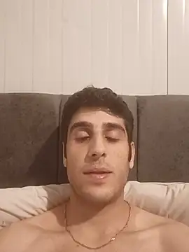 arenn1997 online show from June 27, 2026, 12:26 am