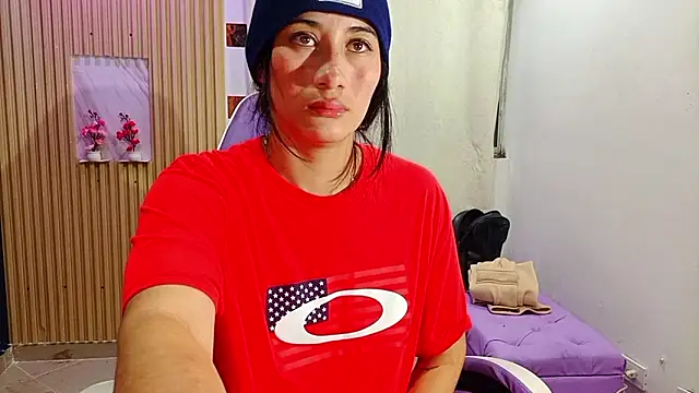 Snapshot of Cataleyalove_ADY chatting on October 30, 2025, 11:11 am Cataleyalove ADY online show from October 30, 2025, 11:11 am