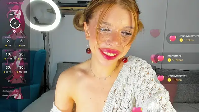 Snapshot of Hannah_Carr chatting on October 2, 2025, 8:49 pm Hannah Carr online show from October 2, 2025, 8:49 pm