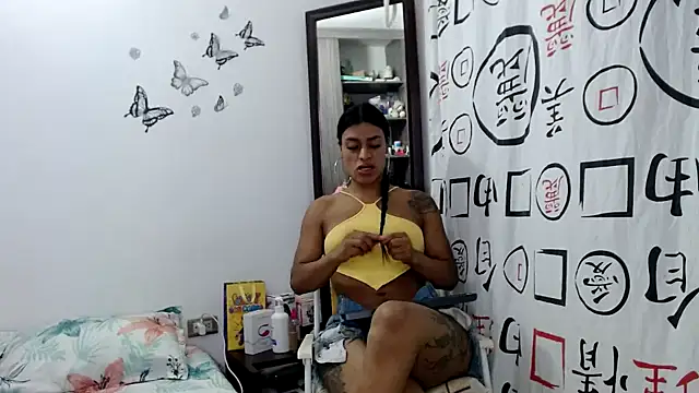 Snapshot of golositha29 chatting on February 7, 2025, 2:40 am golositha29 online show from February 7, 2025, 2:40 am