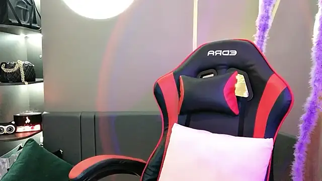 Snapshot of witch-39 chatting on December 27, 2024, 2:25 am witch-39 online show from December 27, 2024, 2:25 am