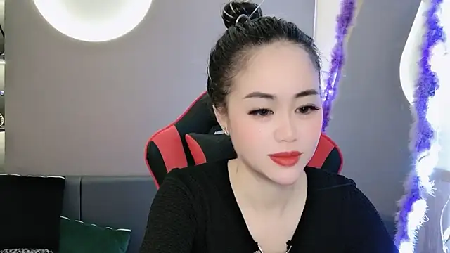 Snapshot of witch-39 chatting on January 7, 2025, 12:45 am witch-39 online show from January 7, 2025, 12:45 am