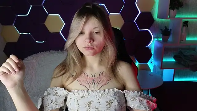 LitaBrom online show from December 30, 2024, 1:15 am