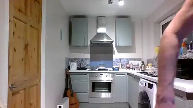 Snapshot of jimmybenido chatting on November 5, 2025, 5:35 pm jimmybenido online show from November 5, 2025, 5:35 pm