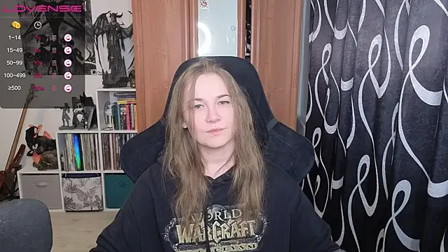 stellablondy online show from June 14, 2026, 11:56 am