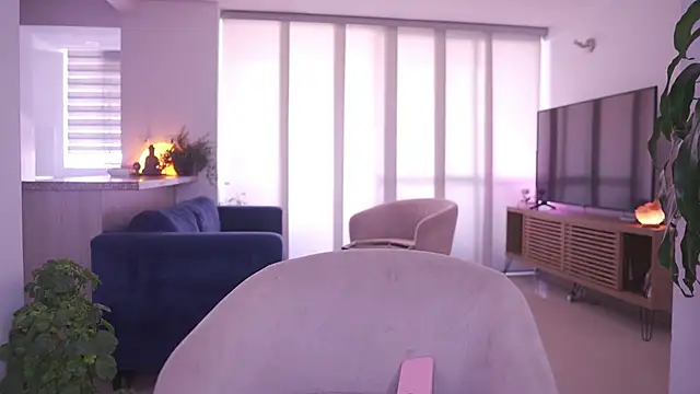 Snapshot of honeyann08 chatting on November 7, 2025, 6:19 pm honeyann08 online show from November 7, 2025, 6:19 pm